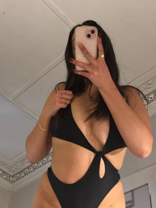 18F, will be in Pgh soon. Need a creampie and can meet if you’re availabe!! lmk