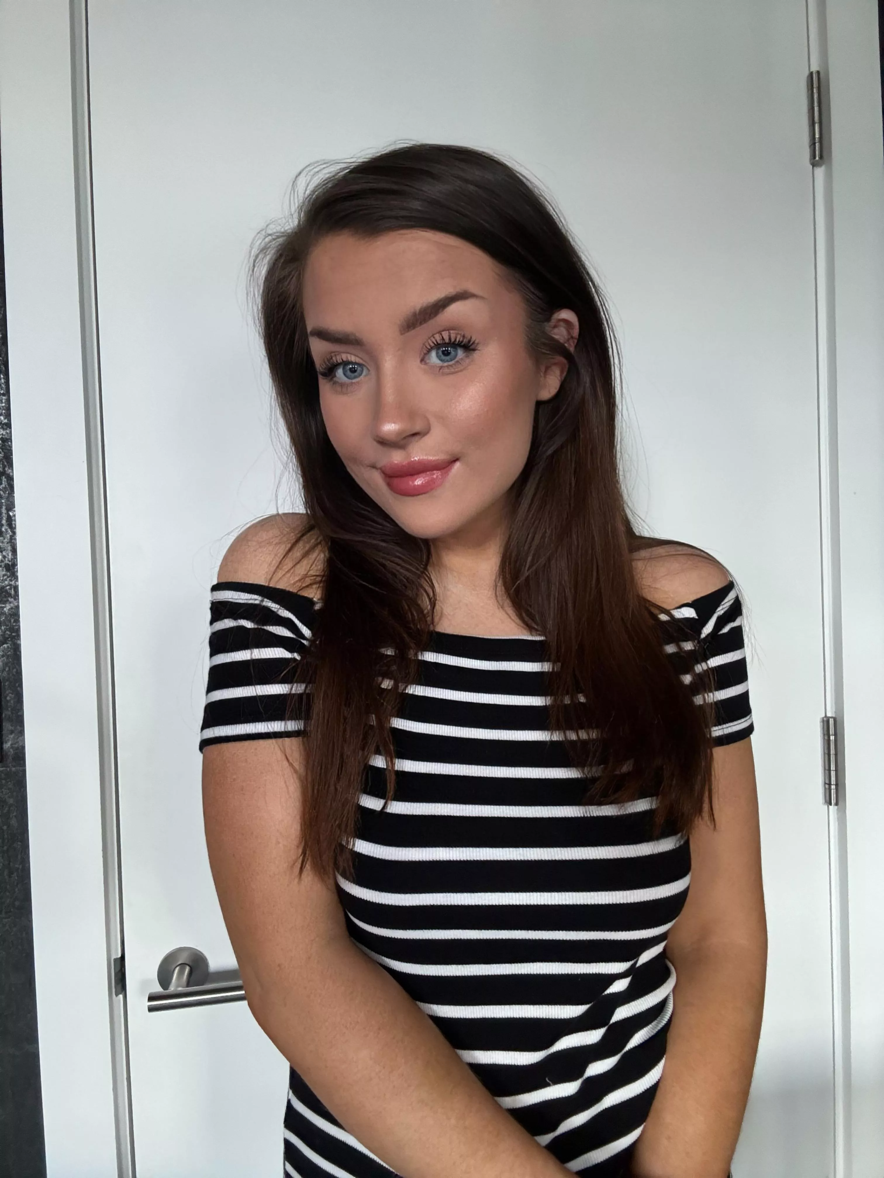 18F4M - I'm yours for the taking.