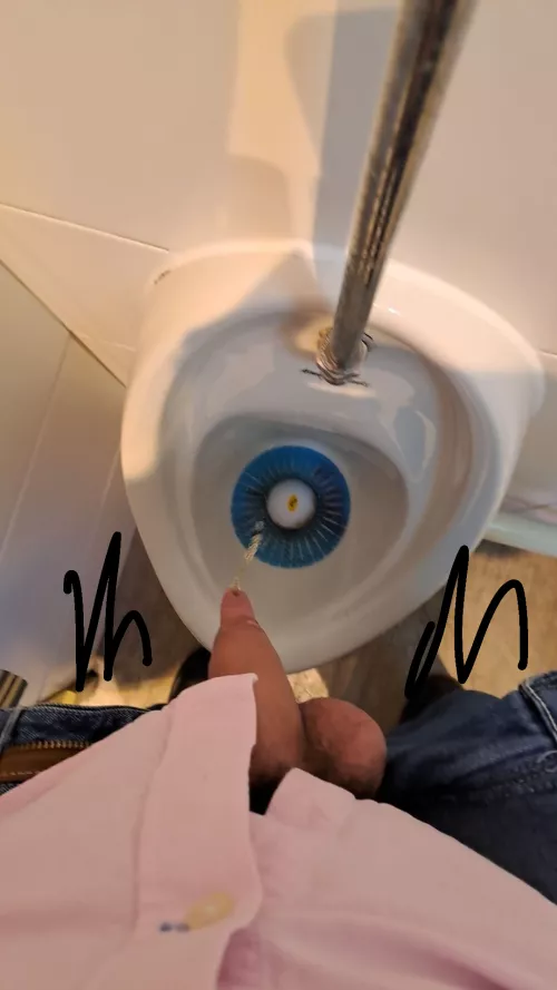 19 yo Uni Student into WS. BWC too ;) 