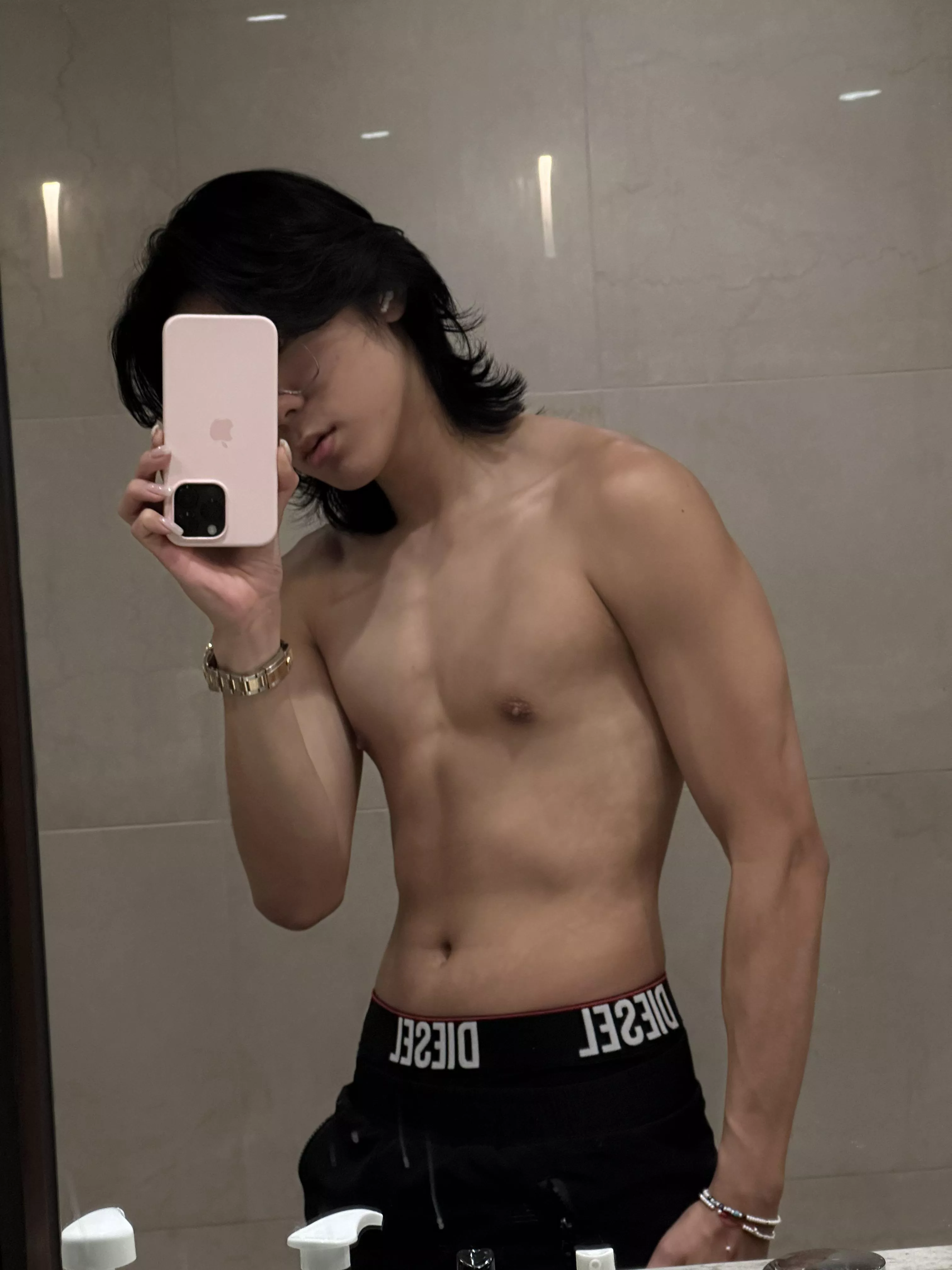 [21] tryna be a muscle daddy