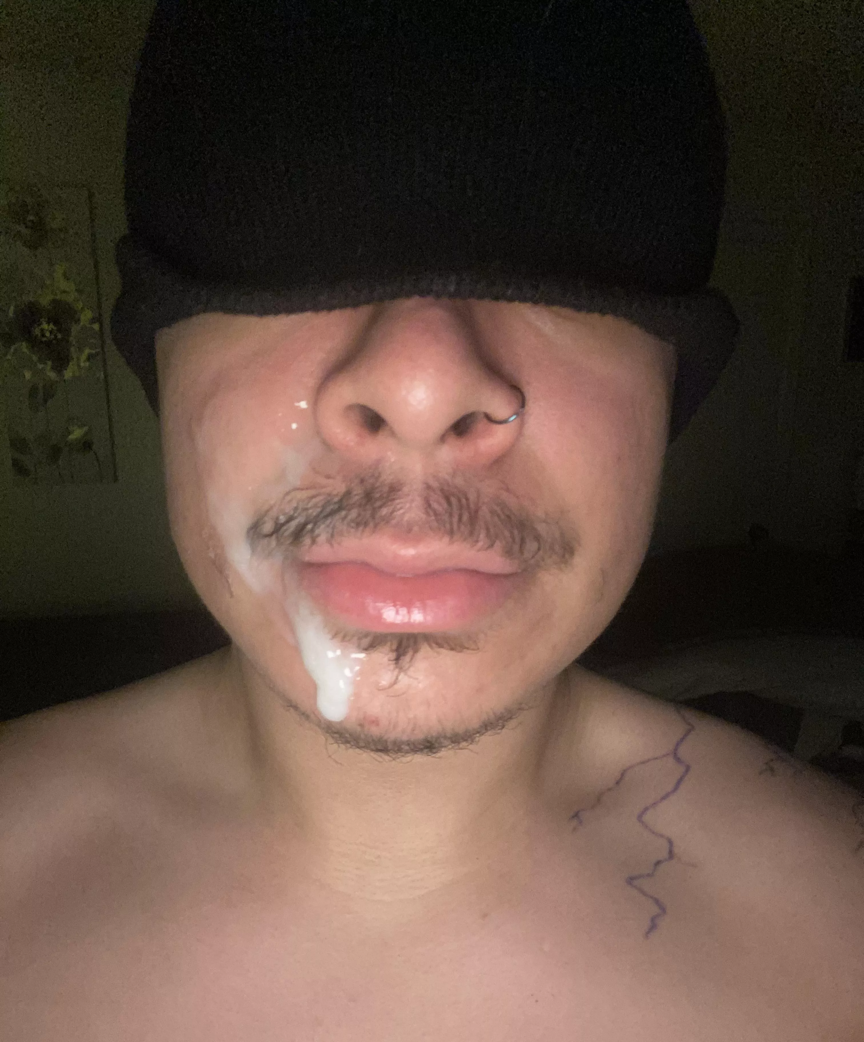 [22] 👀 ,down for anything 