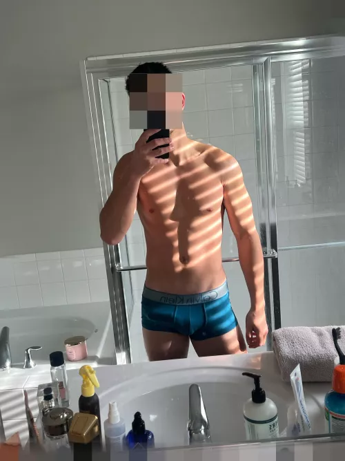 (23) just waking up 🥱🥱