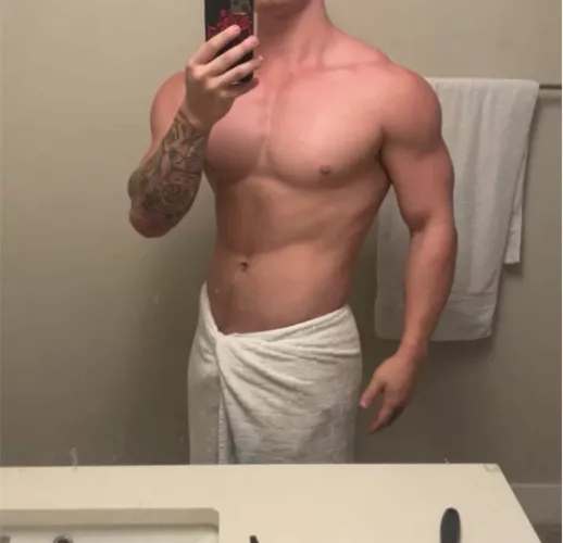 28 [m] 4F looking to chat and see where things take us ;) message me!
