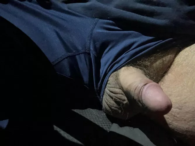 (28) Sometimes I can’t help but pull it out, even behind the wheel 