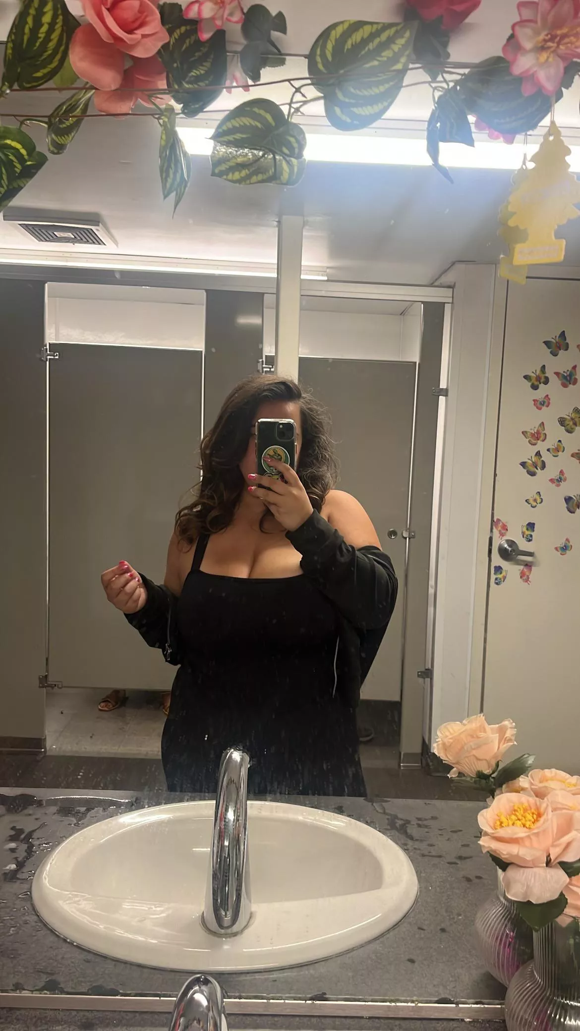 29 year old bi and horny 