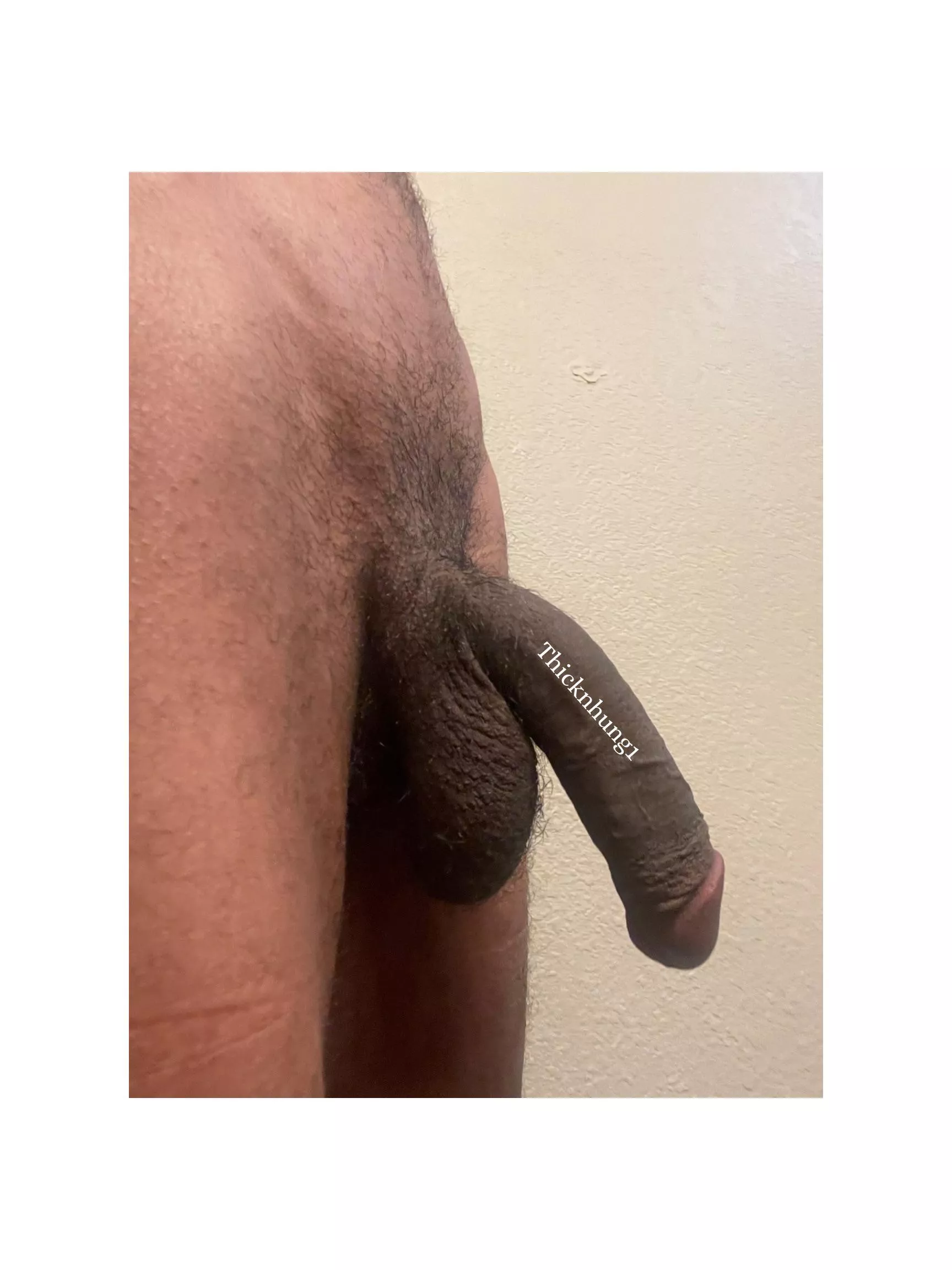 (35) [m4mf] - young man looking for single woman and couples