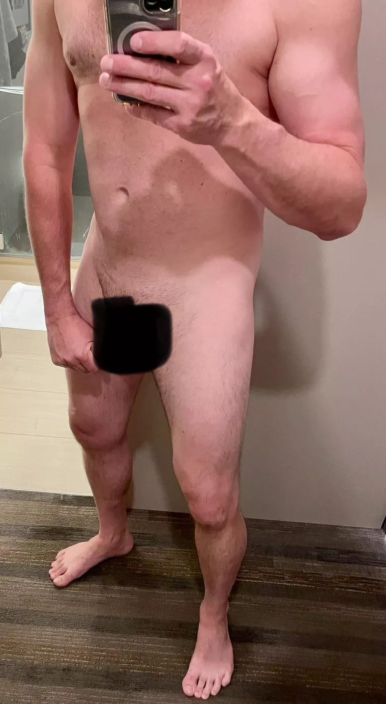 40m - White Plains, New York - Experienced bull looking to add to a fun couple’s experience. Open to hotwives as well. 