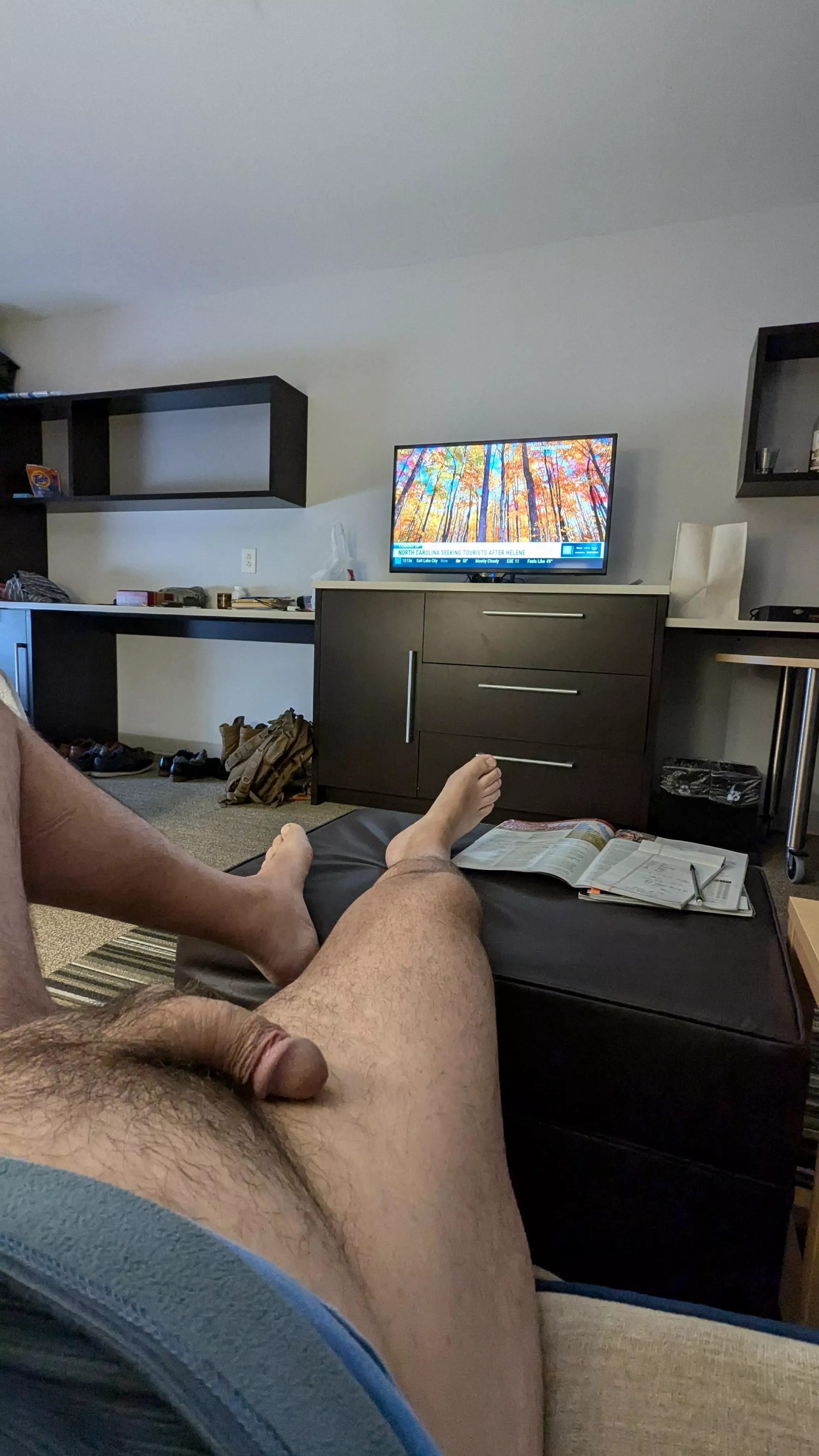 [44] hanging out and in my hotel watching the weather channel on a lazy Sunday morning #Macon