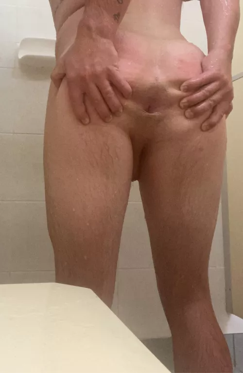 Age [26] this is my natural gape these days 