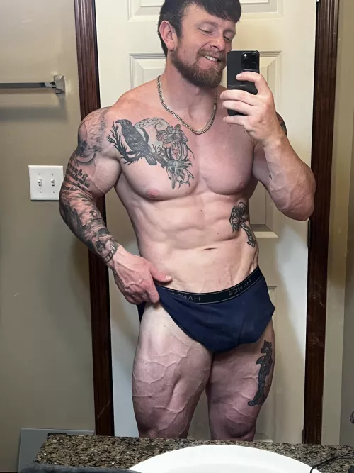 ALL my legs are big and vascular 😏