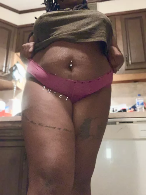 Always self conscious to post frontview in non-bbw subreddits