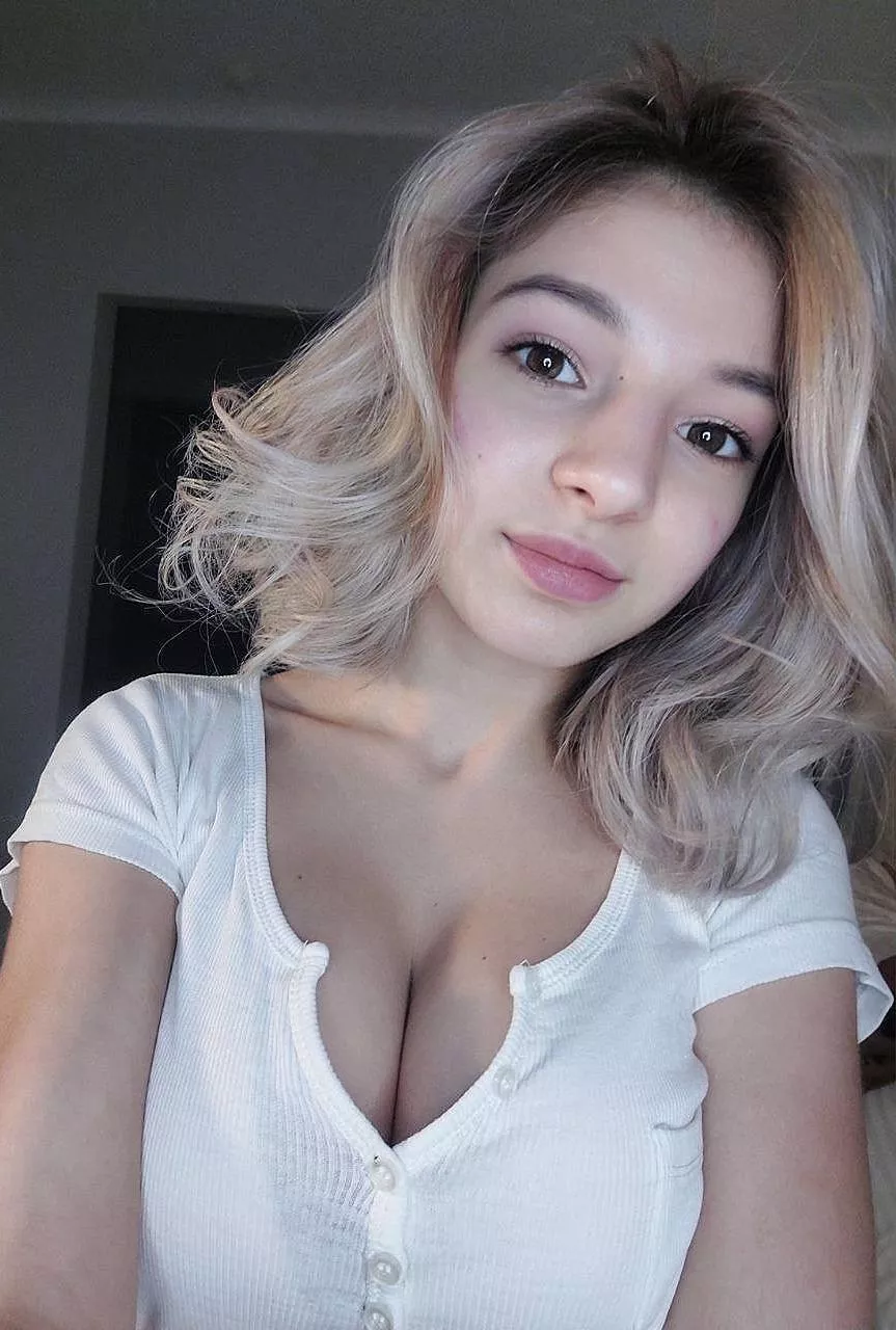 Am I cute enough to be a GF material