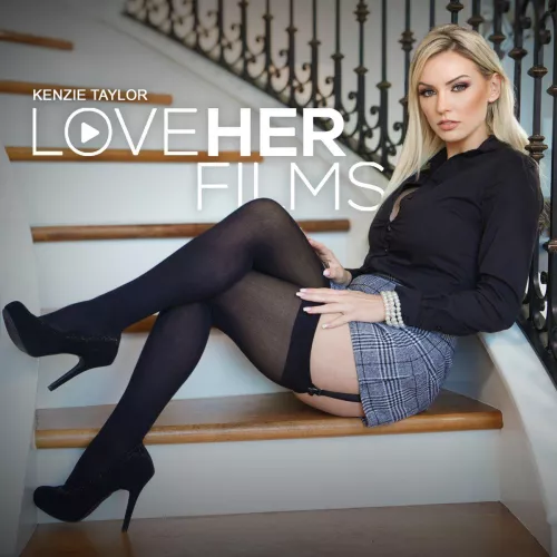 Behold... Kenzie Taylor is sooo back! 👑

@thekenzietaylor
 
@loveherfeetcom