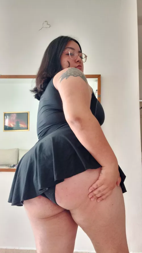 Big ass, cute glasses