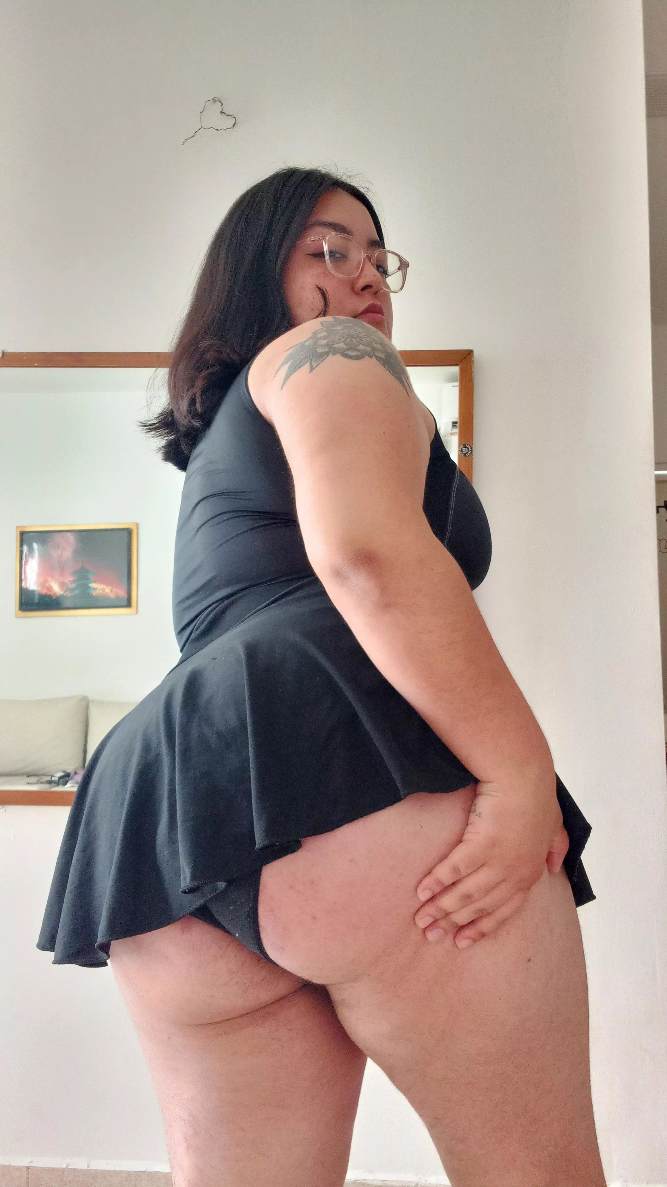 Big ass, cute glasses