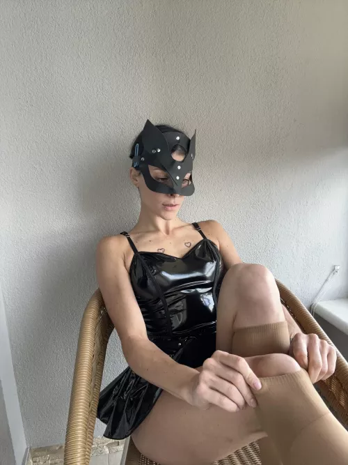 Call that pussy and she'll come