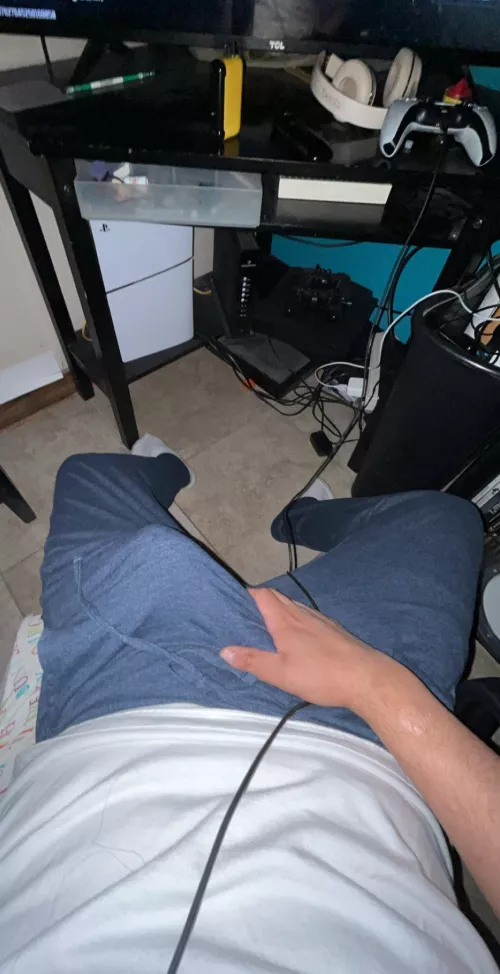 can’t stop getting boners while playing the game 