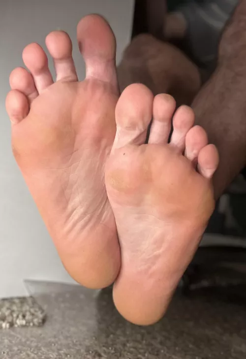 Casual Fridays means sneaking  feet pics 😘