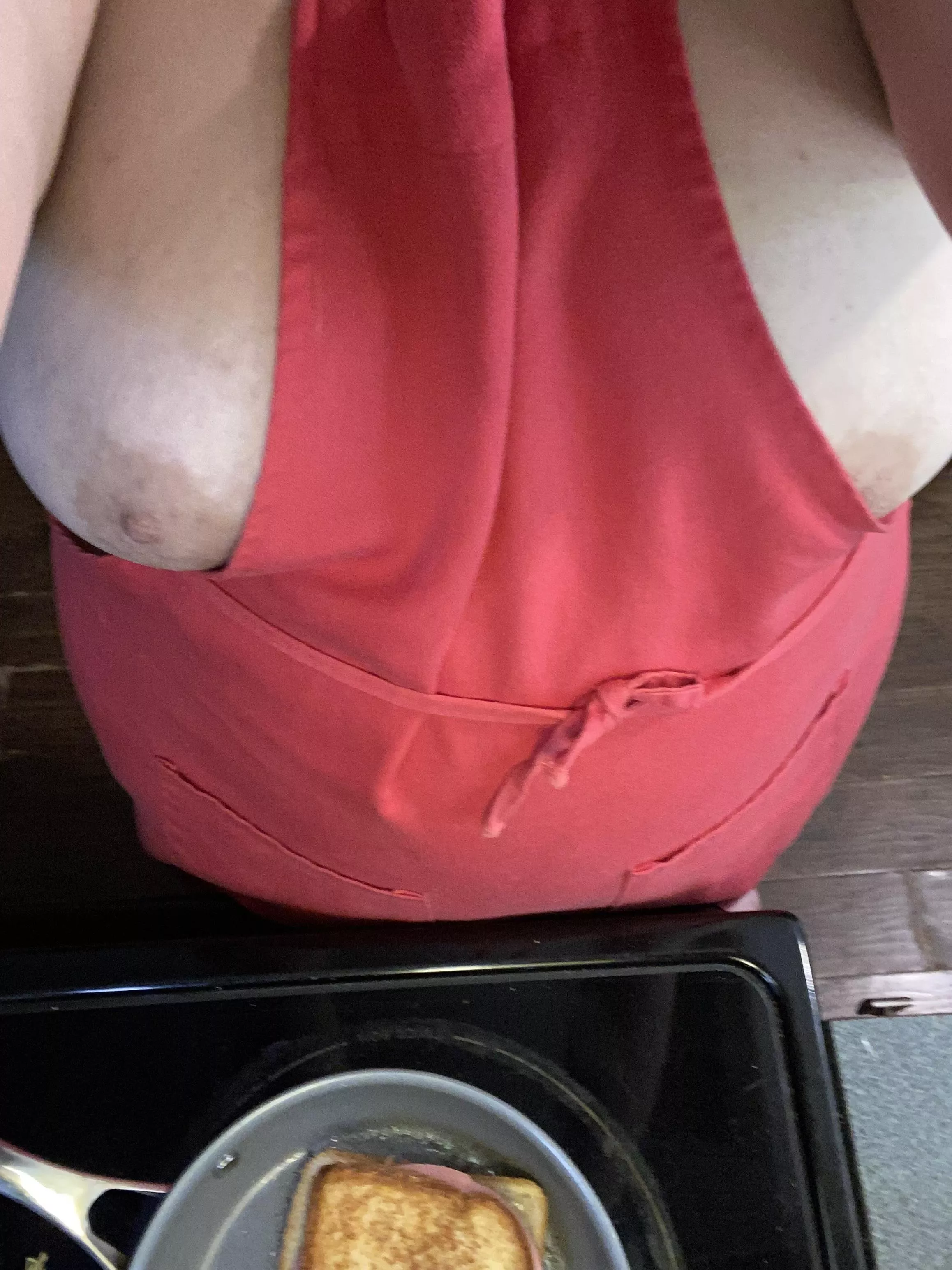 Cooking for the hubby like this today 😊😉