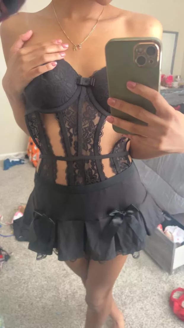 Cum play with me baby I’ll show you the best time 🥰