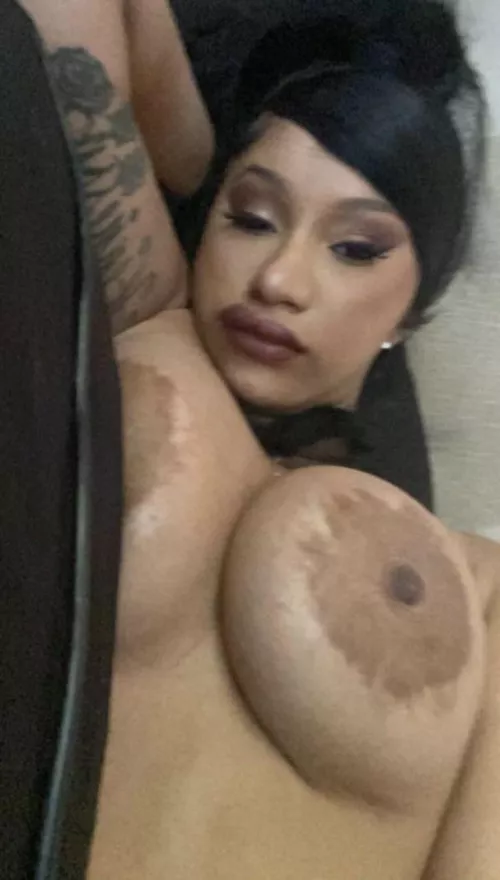 DIRTY BRONX MOMMY😍🤤😵‍💫 huge fucking tits