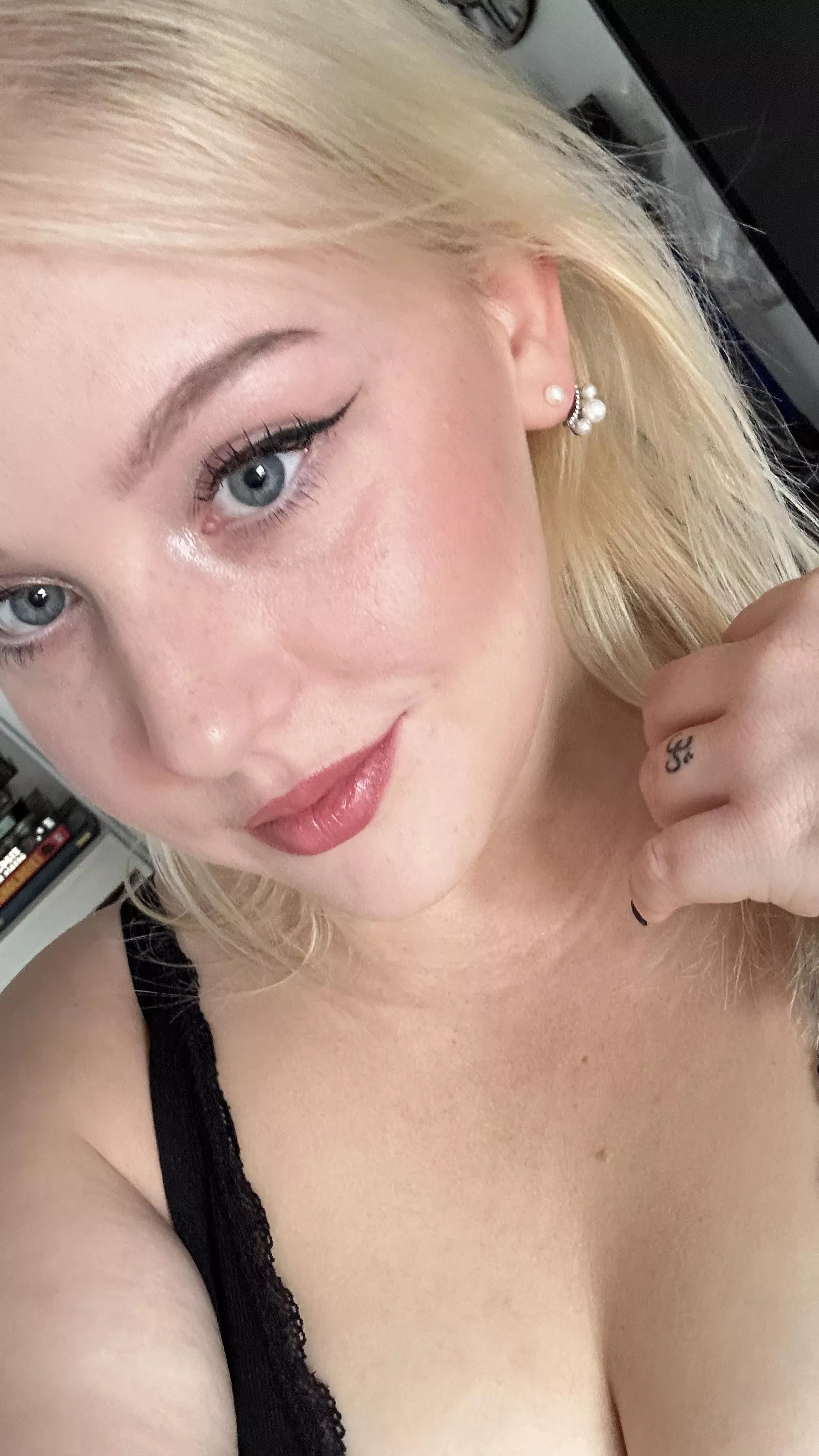 Do I come across as average, or fabulously unique.