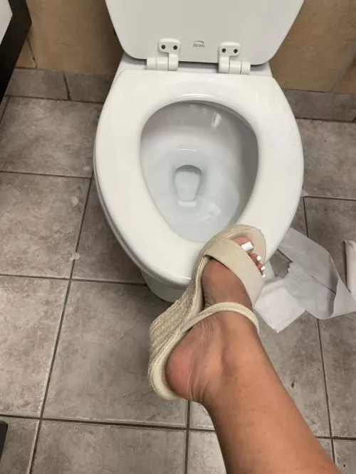 Do wedges make you weak? 