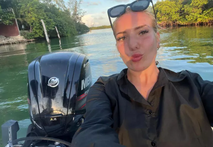 Do you enjoy it when a 19 F shows interest?