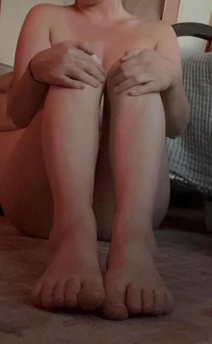 Do you like my outfit? oc