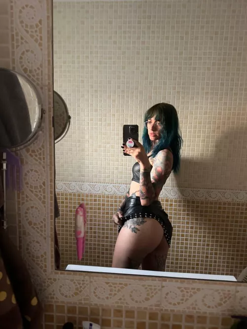 do you want to shower with me daddy? 💦😋