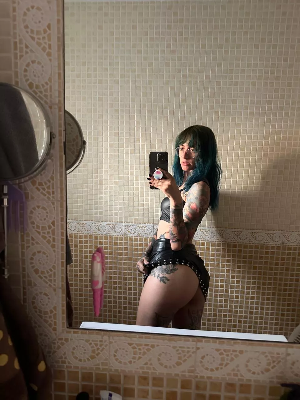 do you want to shower with me daddy? 💦😋