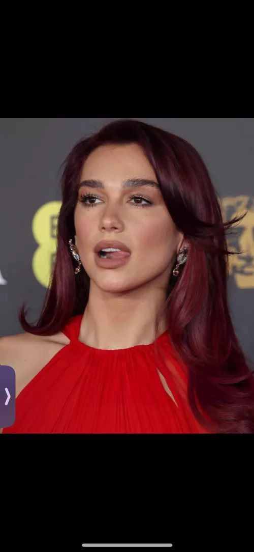 Drunk and tryna… hmu