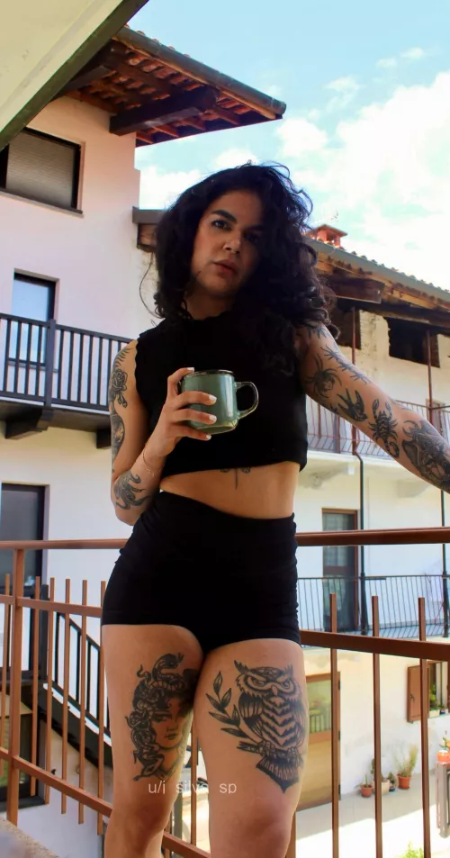 F33 and currently drinking 20oz coffe/day. What would you rate me