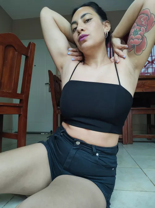 Feel their delicious sweat, just bring your nose closer