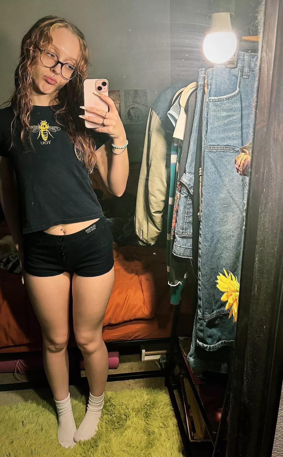 Gonna edge then go to bed lol