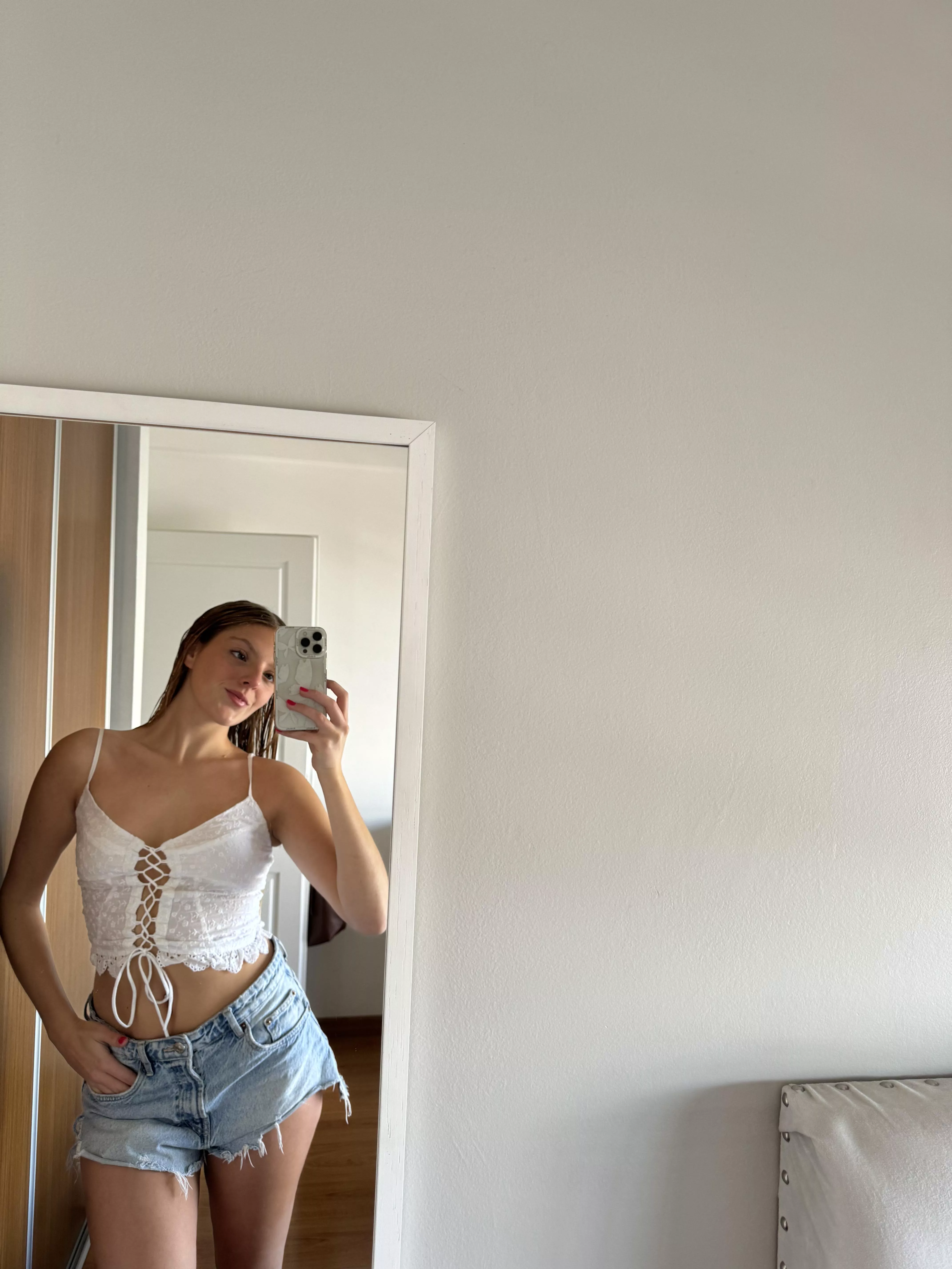 Good girl, but I can be a baddie aswell