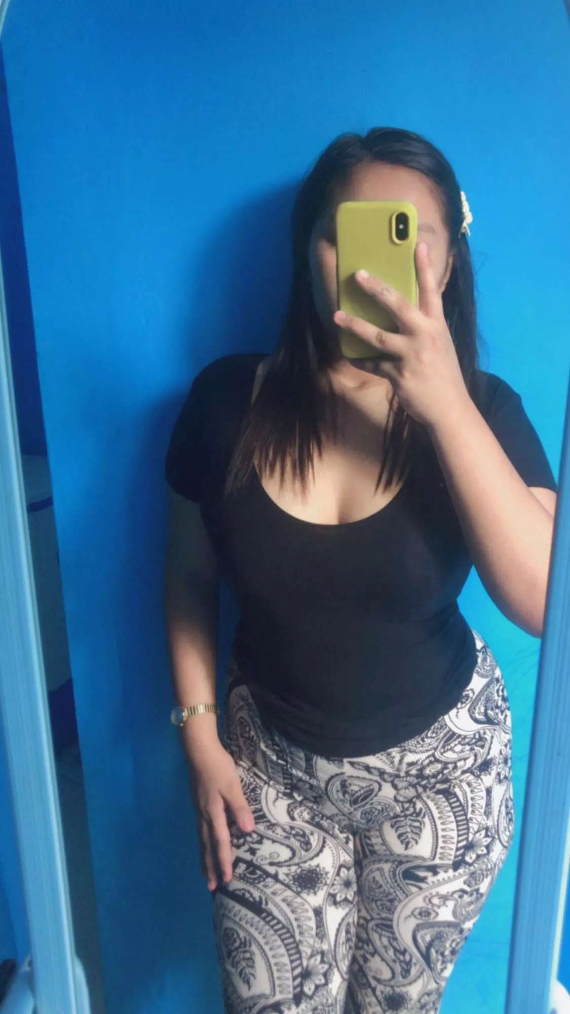 goodmorning available today👣🫶🏻