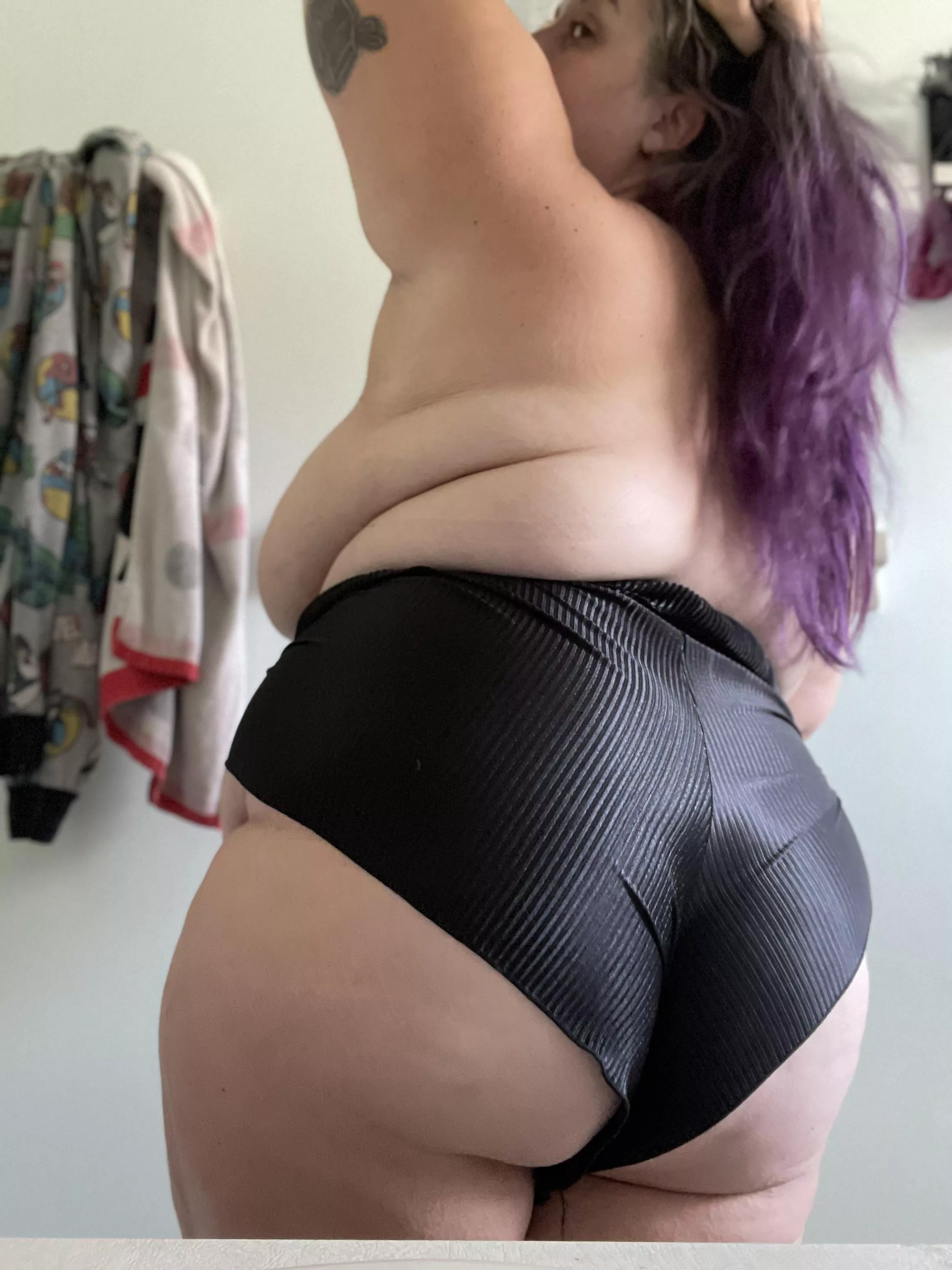 Grab my tits while you fuck me behind Grab my tits while you fuck me behind
