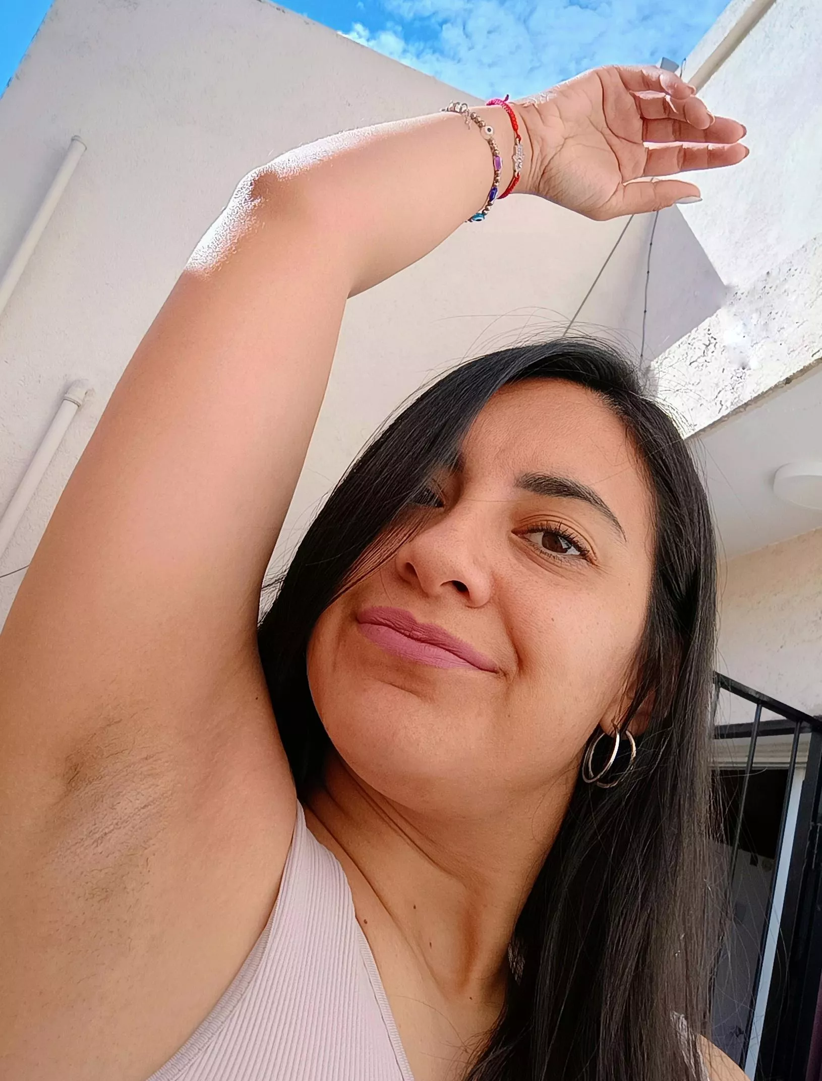 hands up to air out these rich armpits