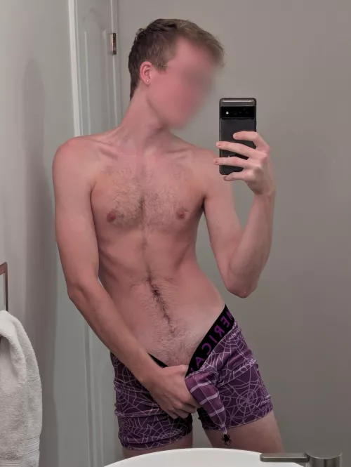 Happy Halloween 🕸️🕷️