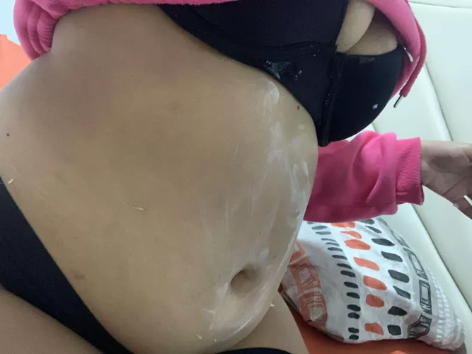 Help me rub my cute belly🥰😏