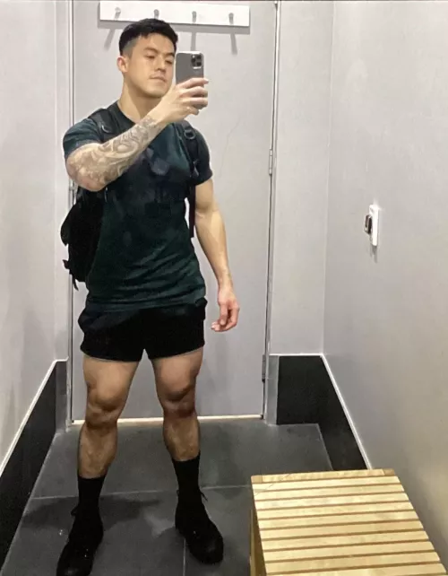 Help me to identify this guy