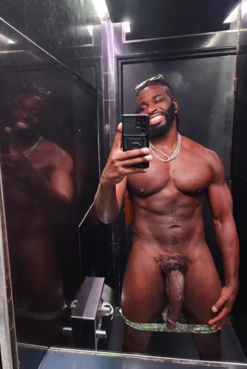 How many legs do you see (30)