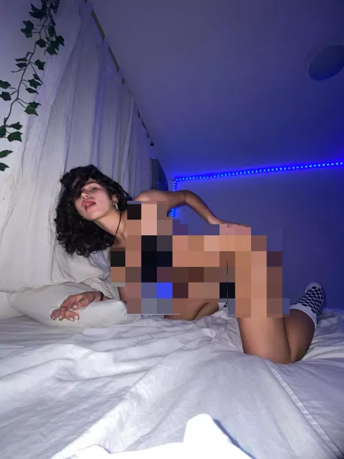 how much time have you stared at this photo knowing you are such a loser? 😵‍💫