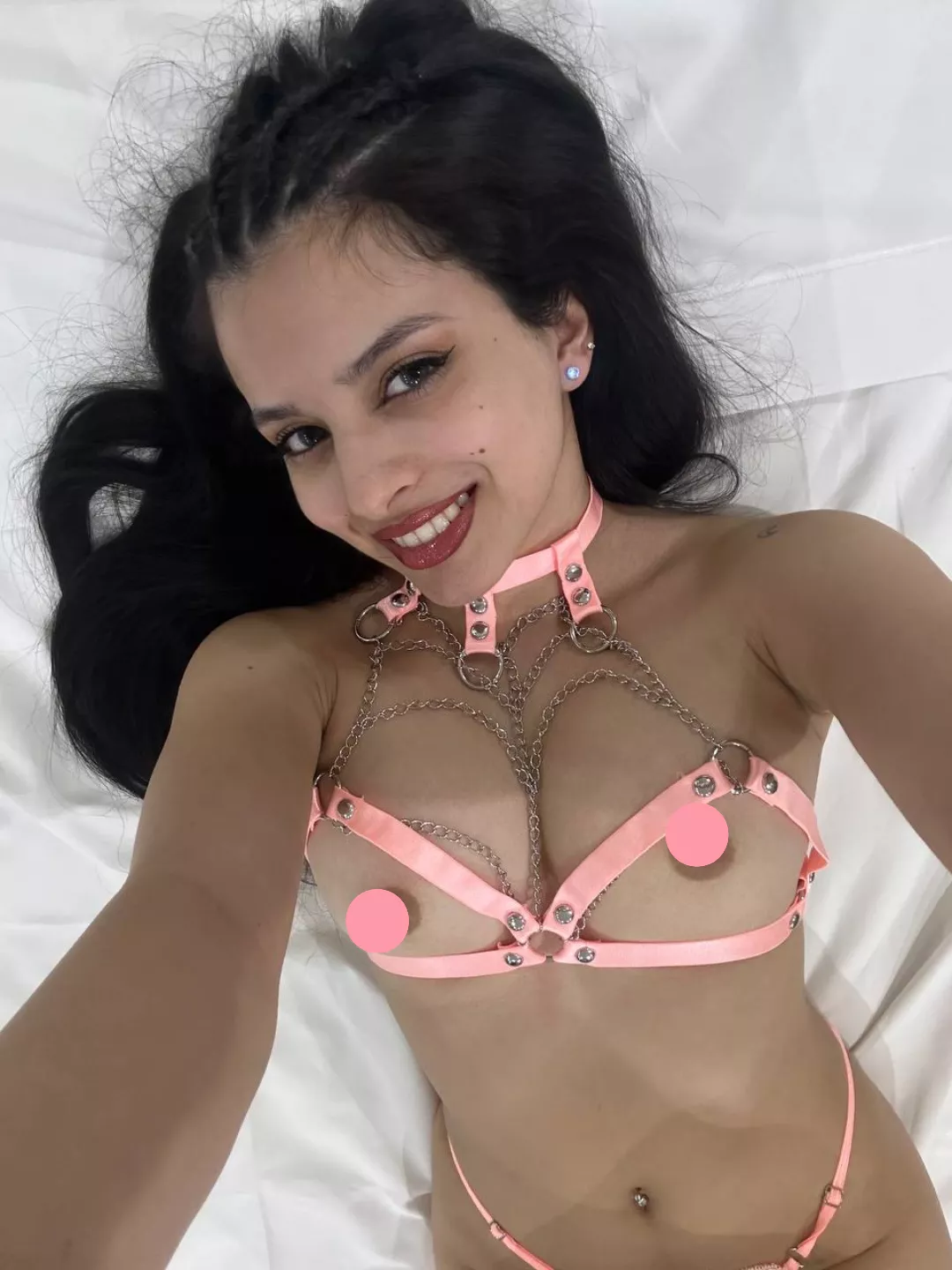 I am a girl who loves to dominate men and give them tasks