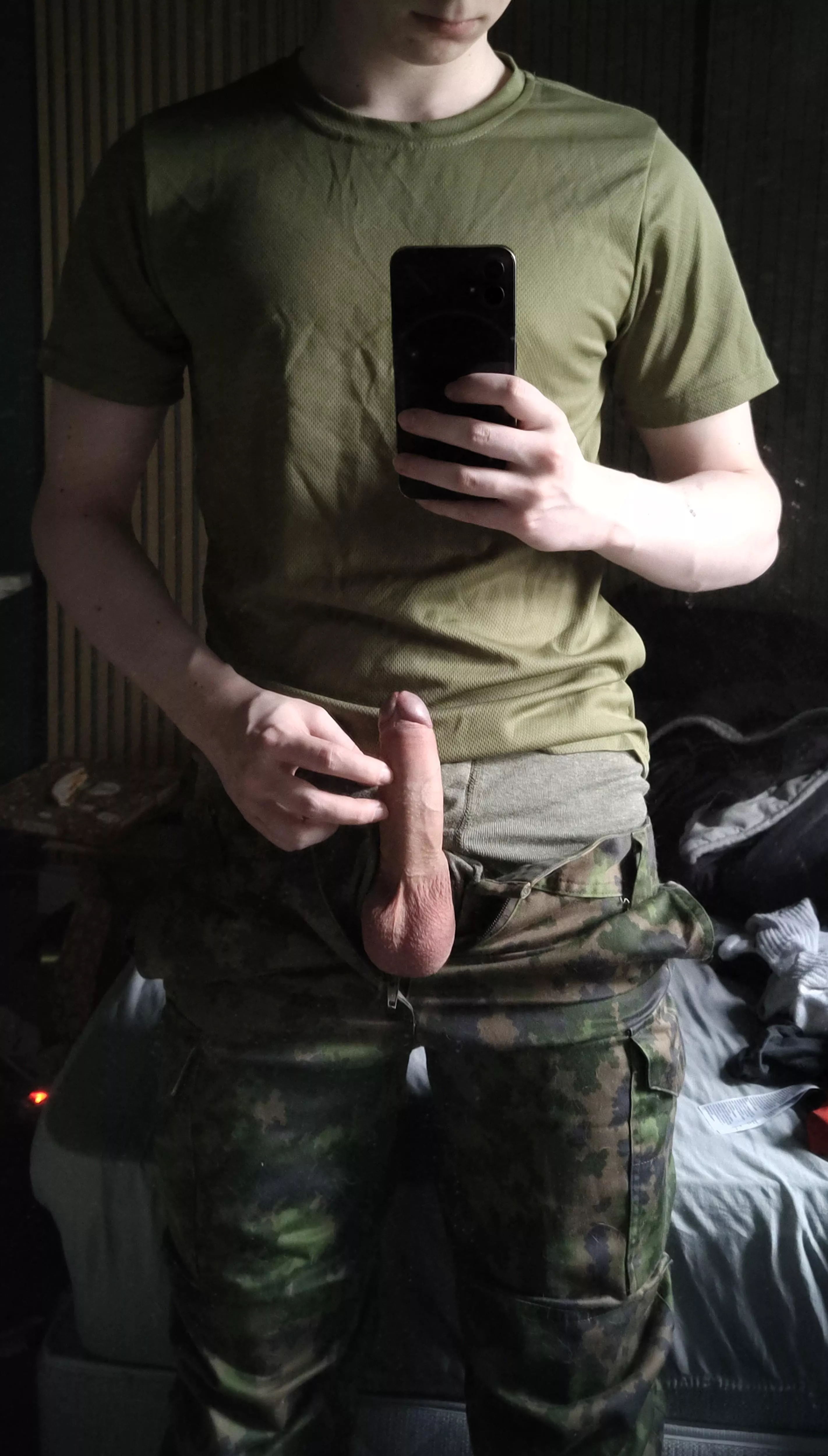 I heard you guys like army uniforms😈🪖🍆