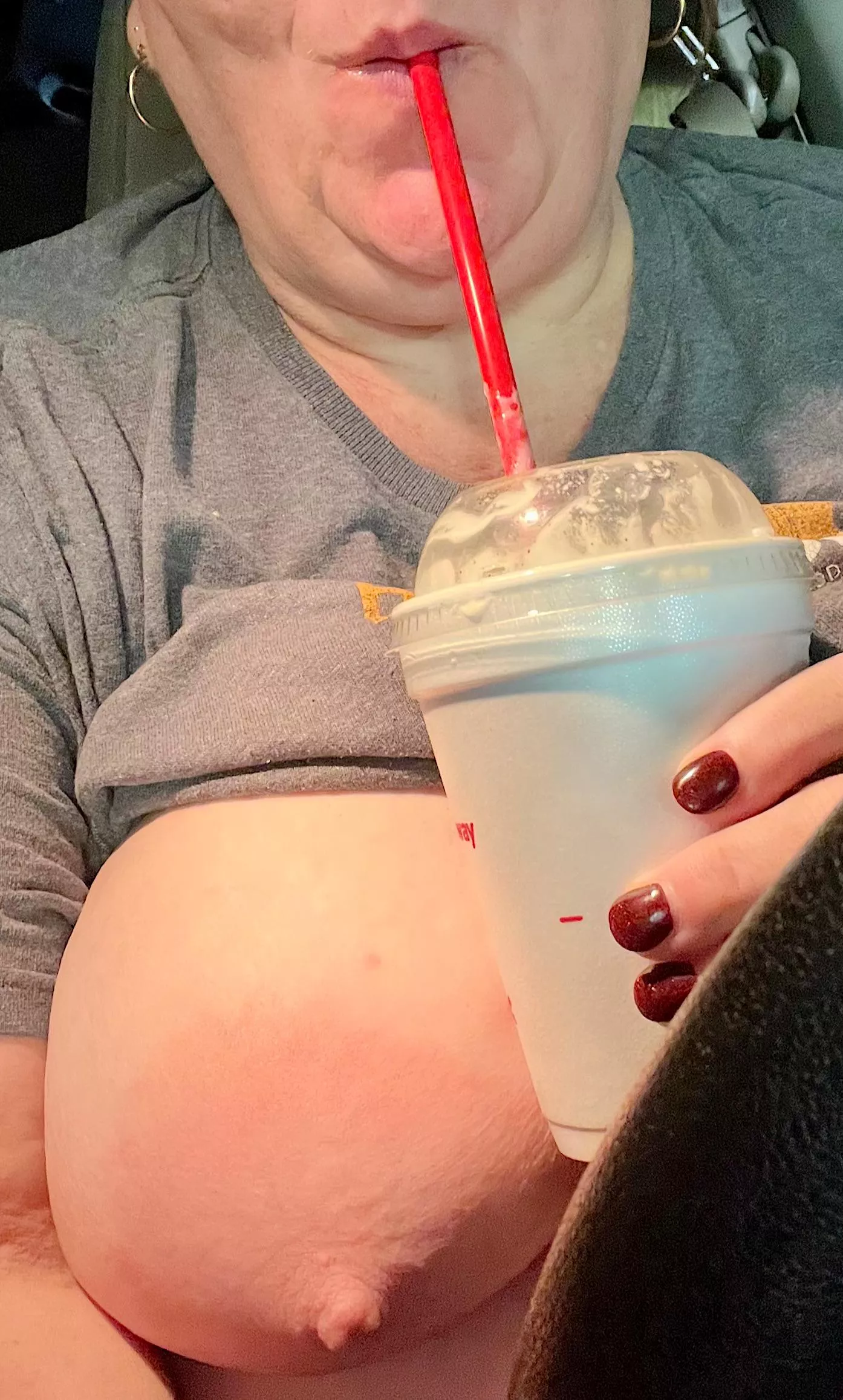 🎶I know you want it, the thing that makes me what the guys go crazy for, they lose their minds🎶 (mlgw)