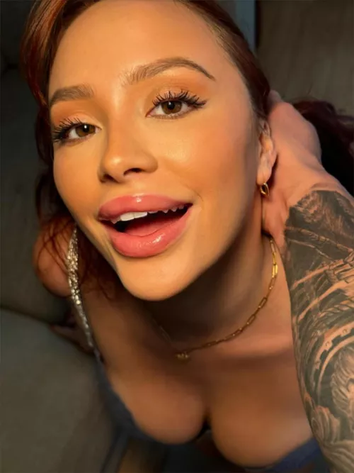 I love my face being vigorously fucked 💦😜