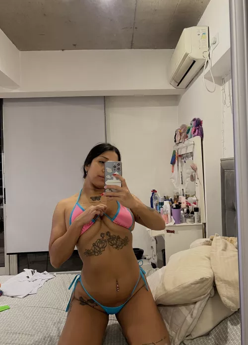 i love playing in onlyfans🫦🥰 im always online and i want you to suscribe to the best content 😍😍😍😍