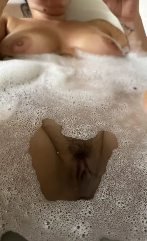 I make bubble baths fun! 